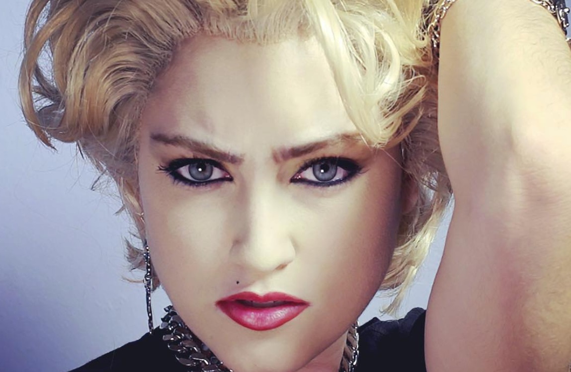Morre atriz que interpretou Madonna em documentário