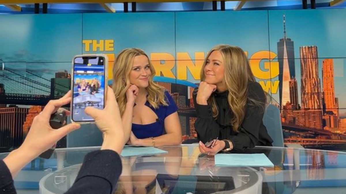 Reese Witherspoon e Jennifer Aniston em The Morning Show