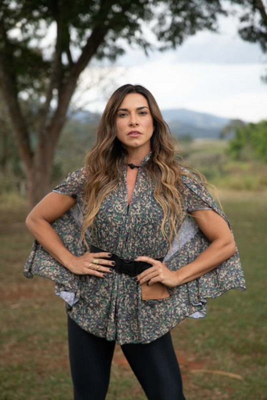 NARA MARQUES, 36 anos