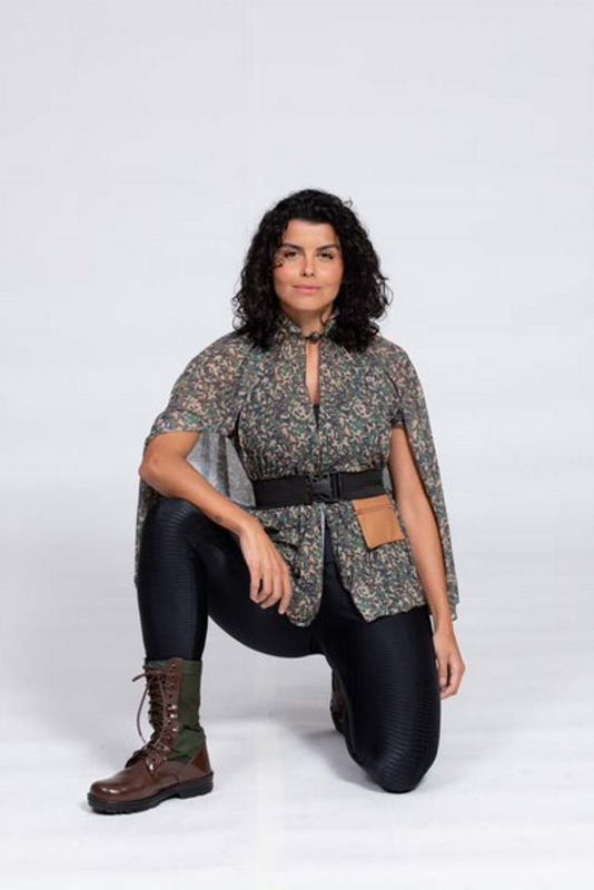 KAROL MACEDO, 32 anos