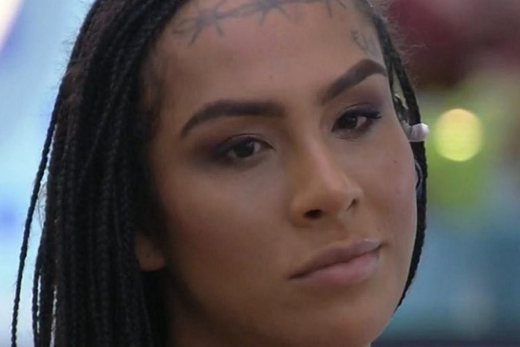 Linn da Quebrada no Jogo da Discórdia