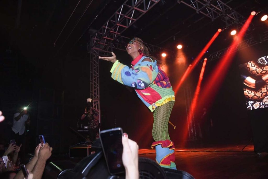 Karol Conká abre o Bloco da Pocah em São Paulo