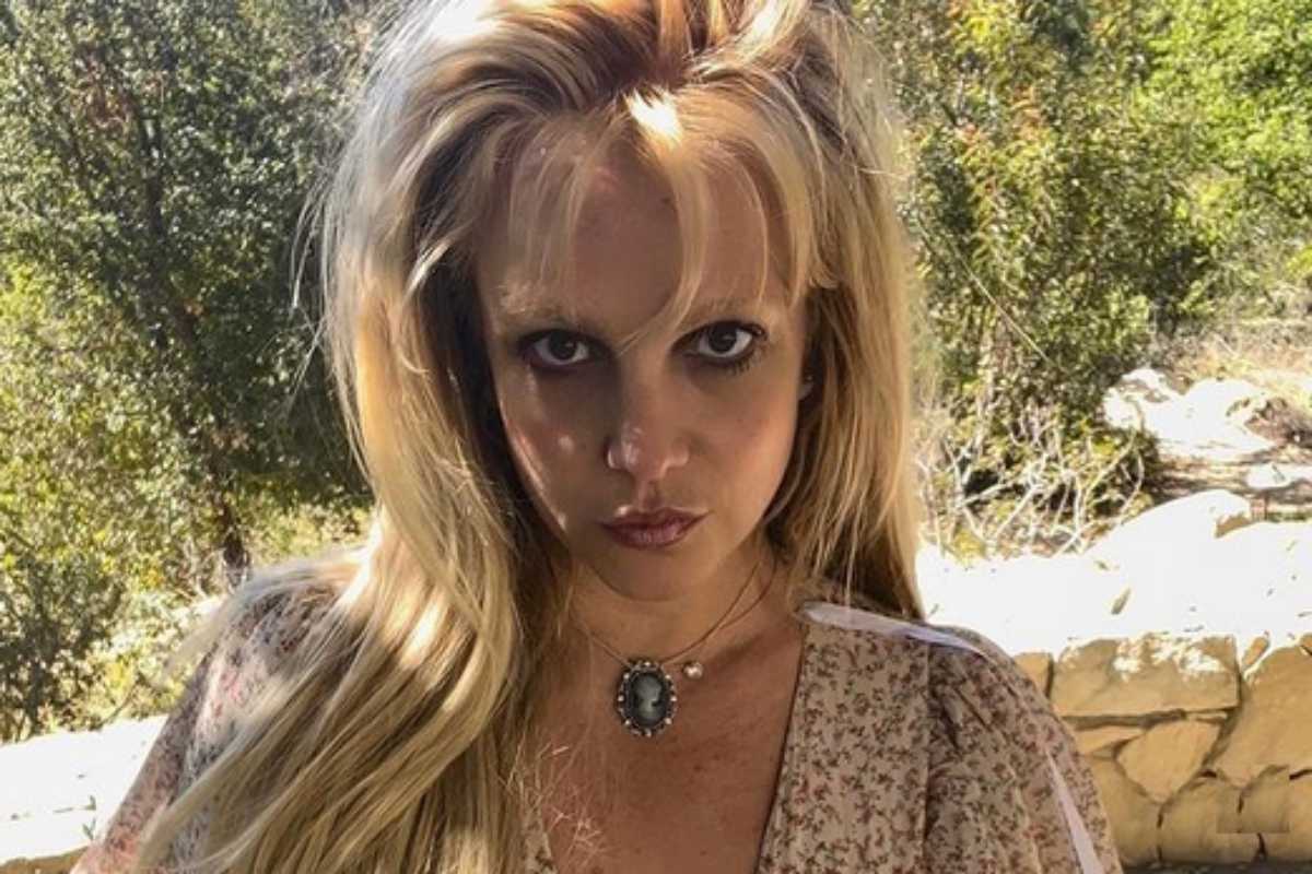 Britney Spears apresenta o mais novo membro da família