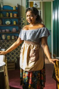 Emília (Gaby Amarantos)