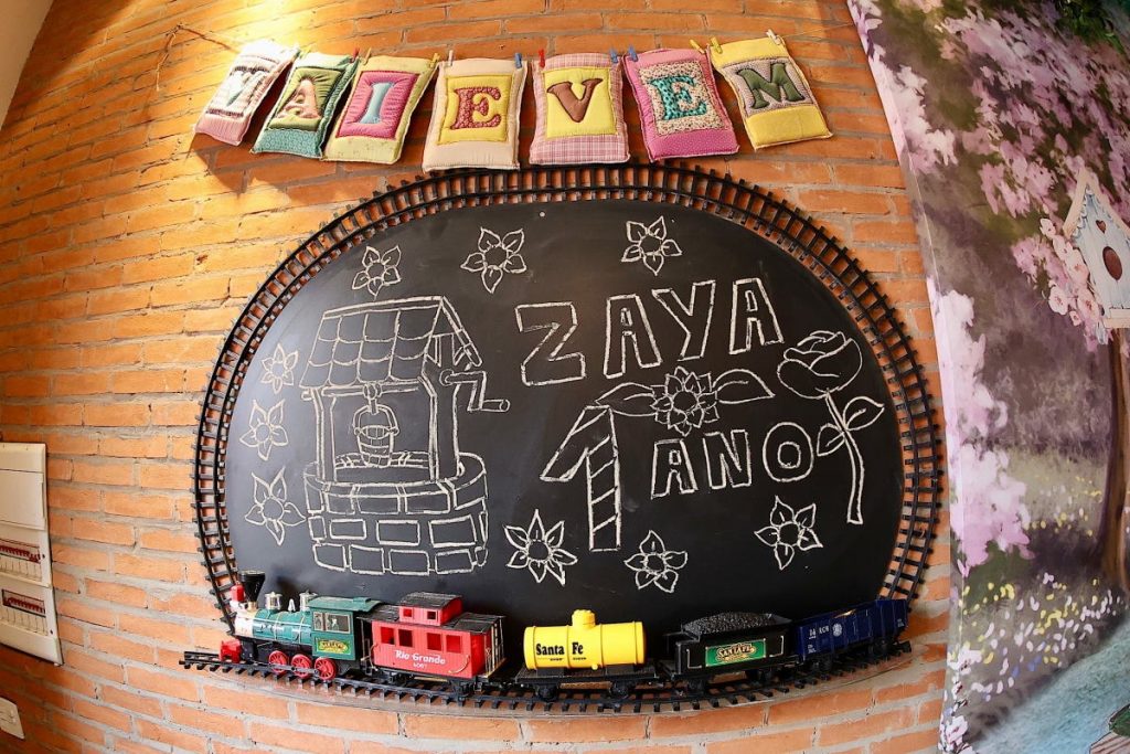 Festa de aniversário de Zaya