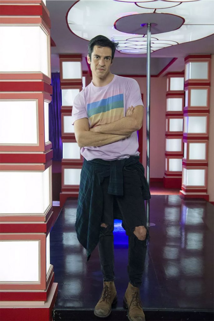 Guilherme no corpo de Flávia em