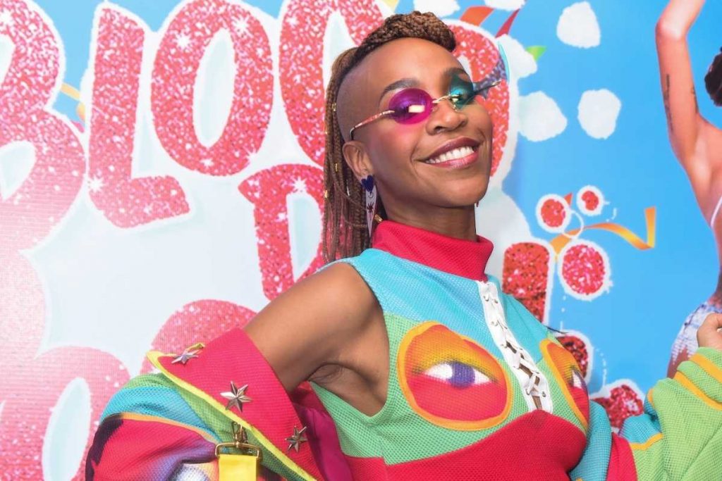 karol conká no bloco da pocah no festival será q abre?