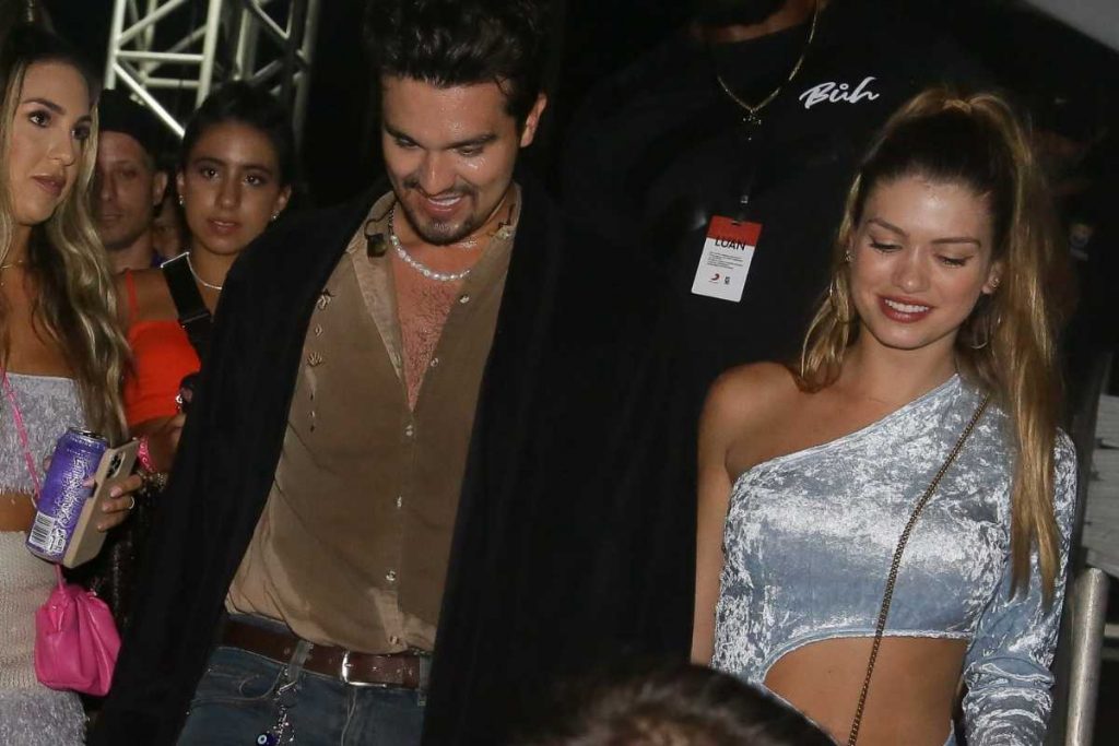 luan santana e izabella cunha deixado carnaval das artes de mãos dadas