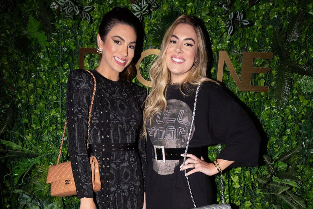 Pétala Barreiros e a irmã, Yanka Barreiros