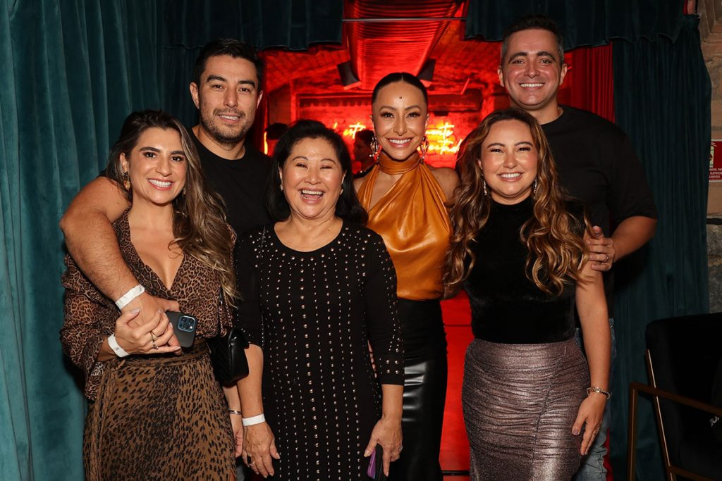 Sabrina Sato comemorou os seus 41 anos ao lado da família