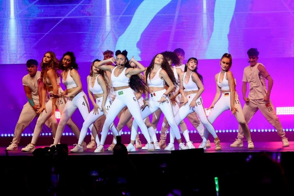 Veja as fotos do primeiro show do Now United em São Paulo