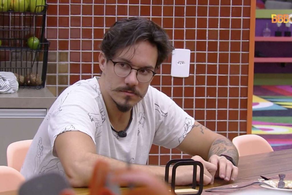 BBB22: Eliezer se desespera após eliminação de Larissa