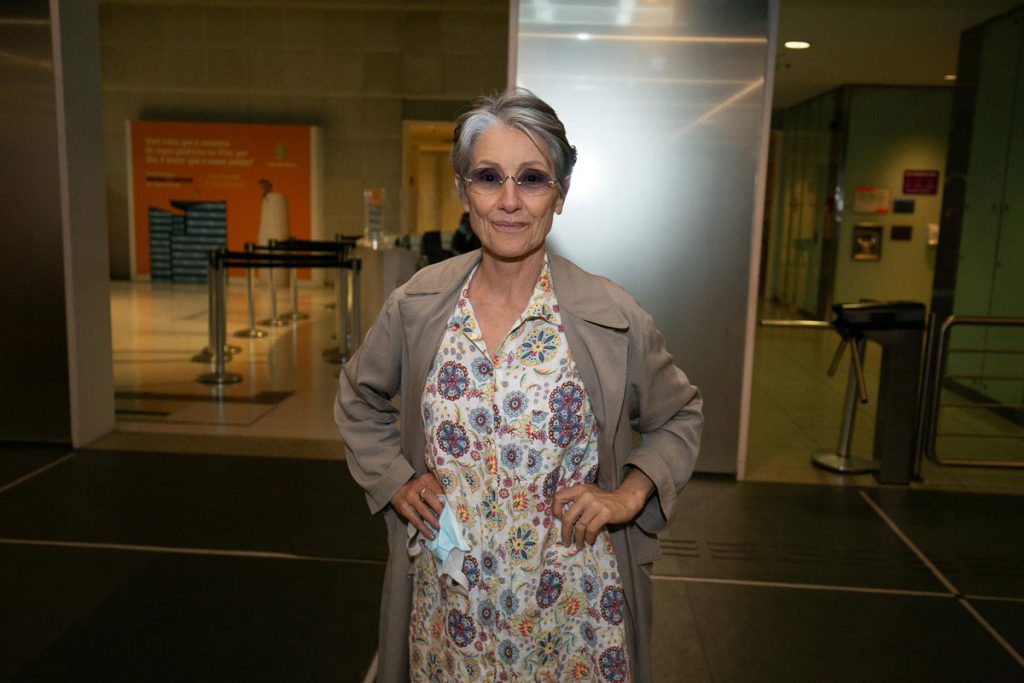 Cassia Kis em estreia de monólogo em São Paulo