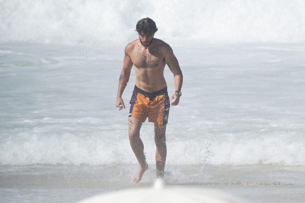 chay suede na praia 