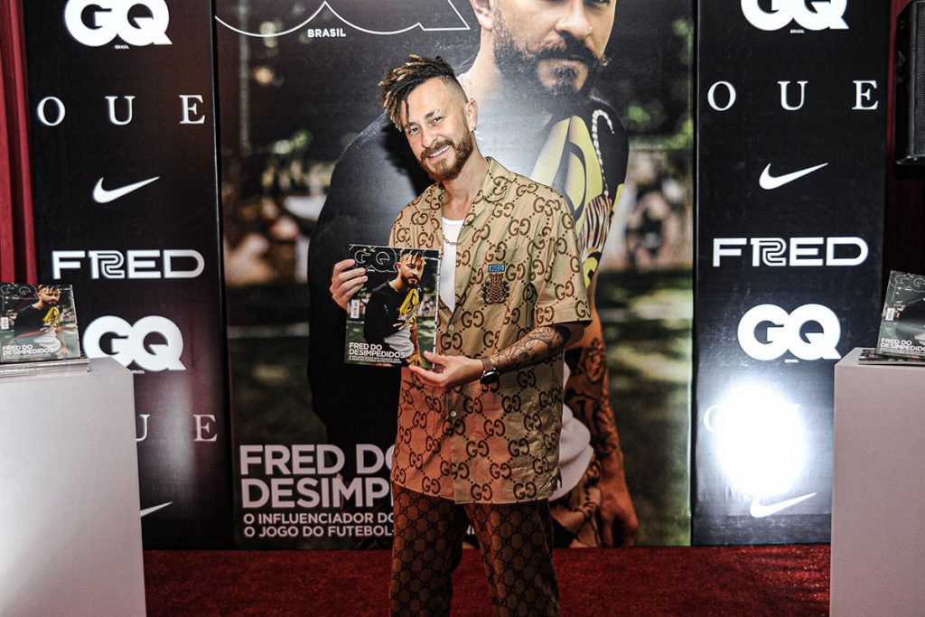 Fred estampa a capa da Revista GQ