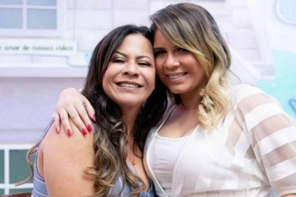 mãe de marília mendonça