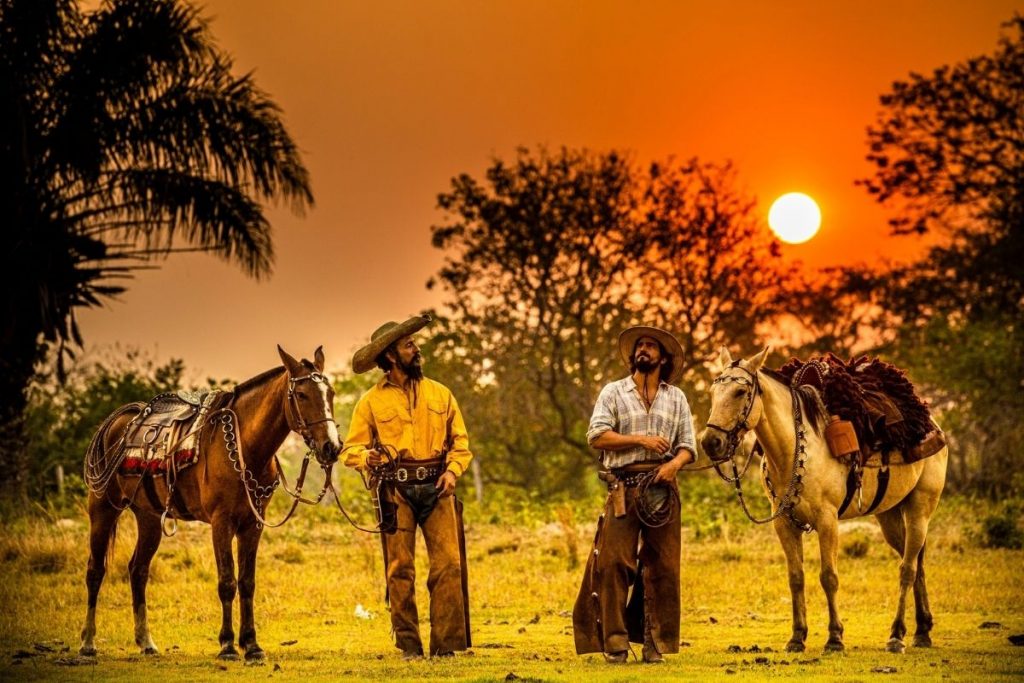 Pantanal - (primeira fase) - Joventino (Irandhir Santos) e José Leôncio (Renato Góes)