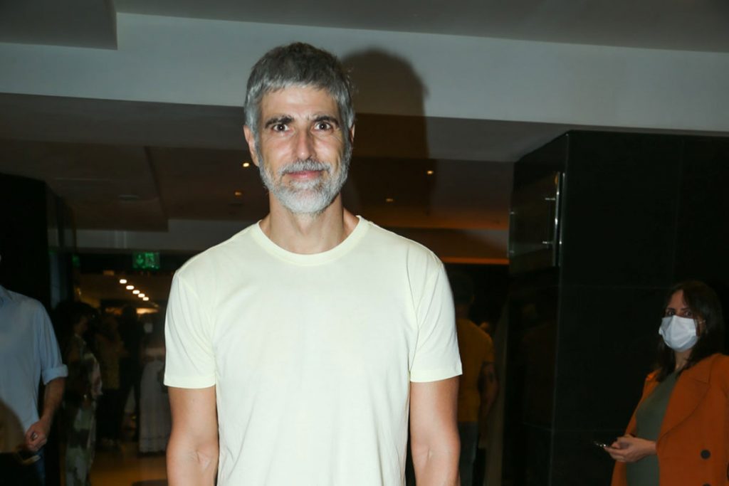 Reynaldo Gianecchini prestigia peça estrelada por Lília Cabral