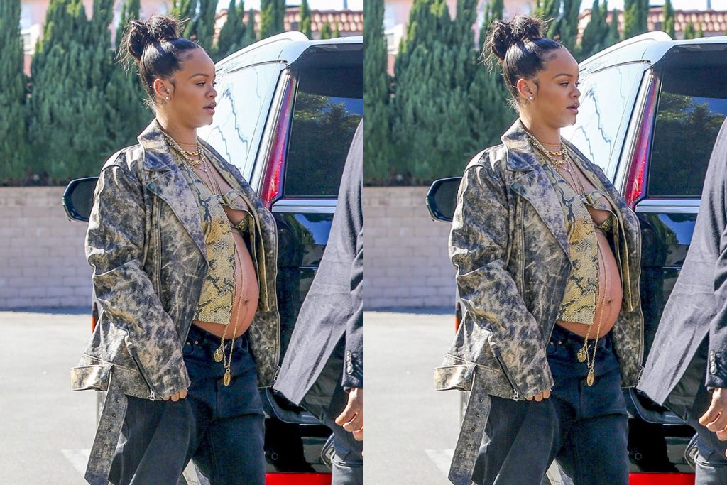 Rihanna exibe barrigão de grávida durante passeio