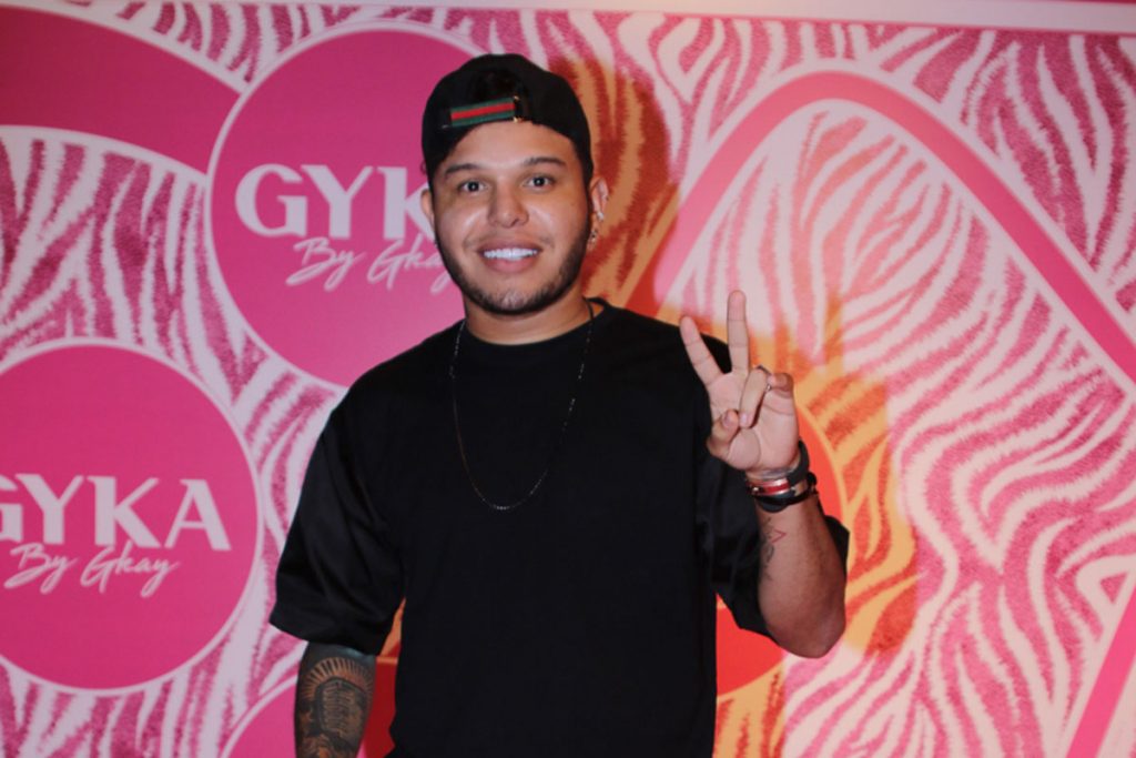 Tierry em desfile da Gkay