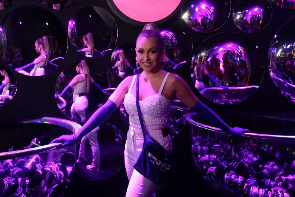 Carla Diaz na Sapucai