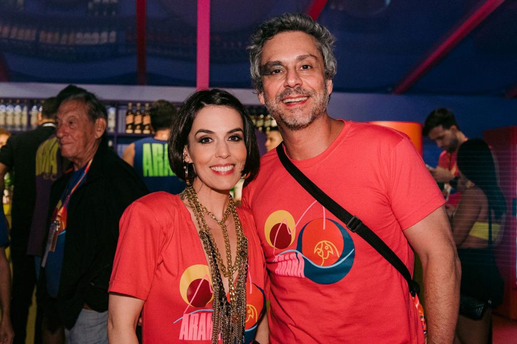 Karen Brustollin e Alexandre Nero em camarote