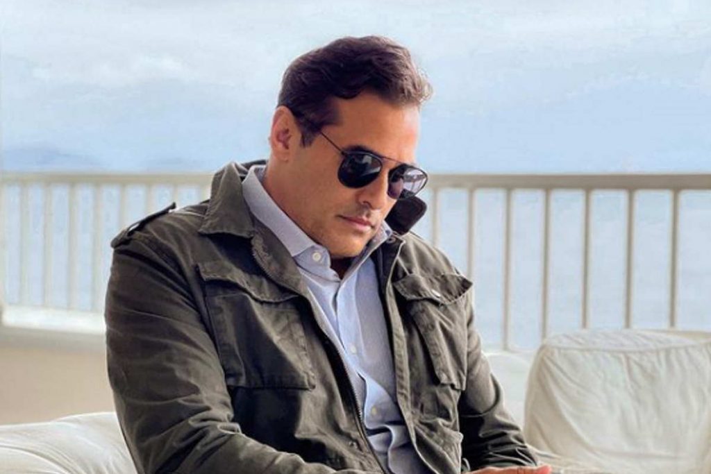 Luciano Szafir revela que chance de sobreviver pela Covid era 15%. Ator disse que pior momento foi quando