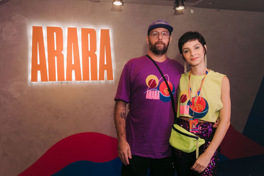 Otavio Pandolfo e Giselle Batista camarote