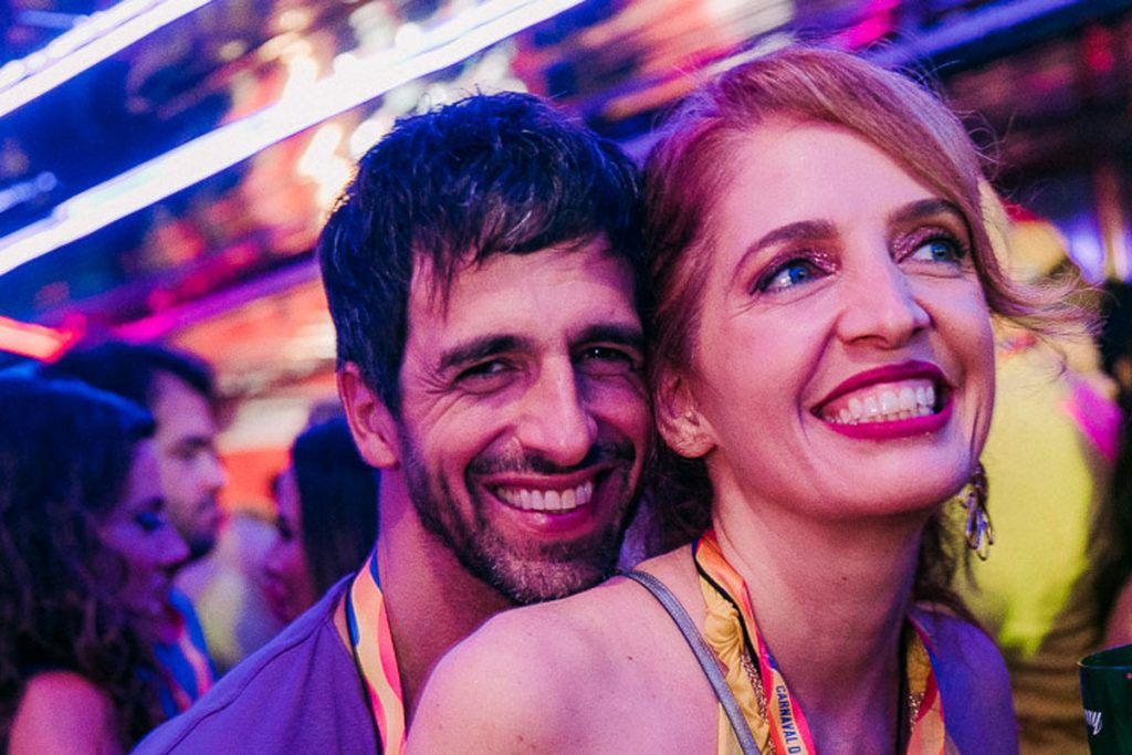 Poliana Abritta e Chico Walcacer em camarote