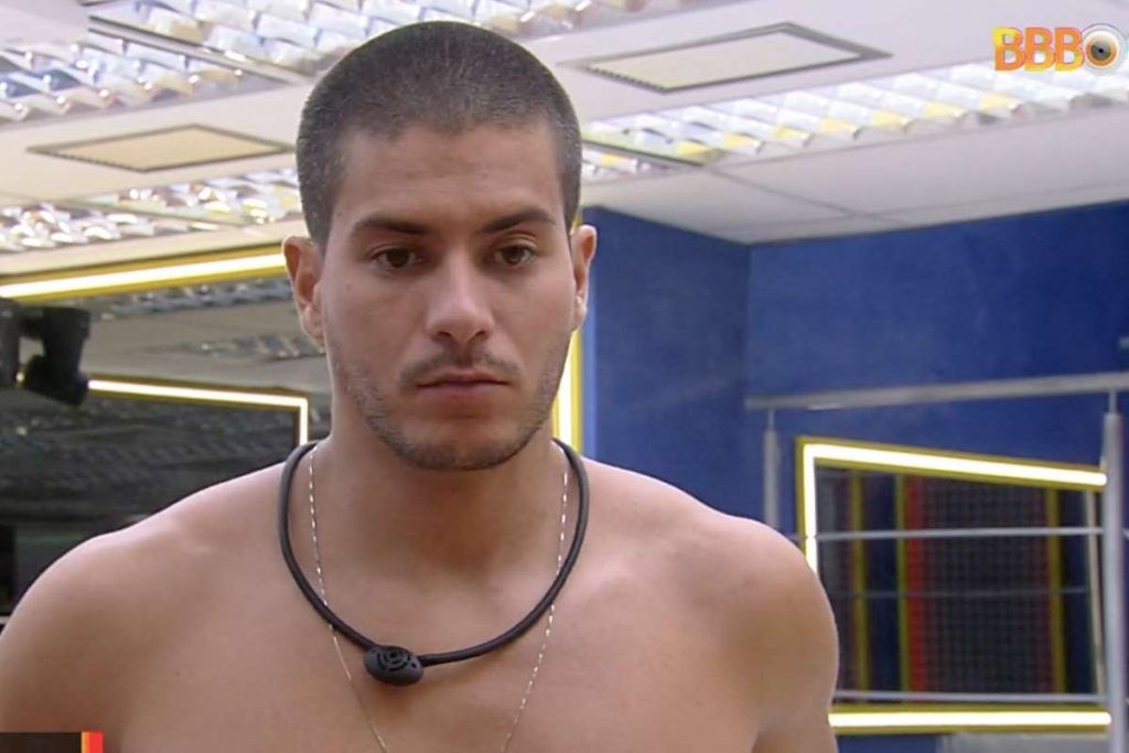 BBB22: Arthur Aguiar comenta lavação de roupa suja pós-reality