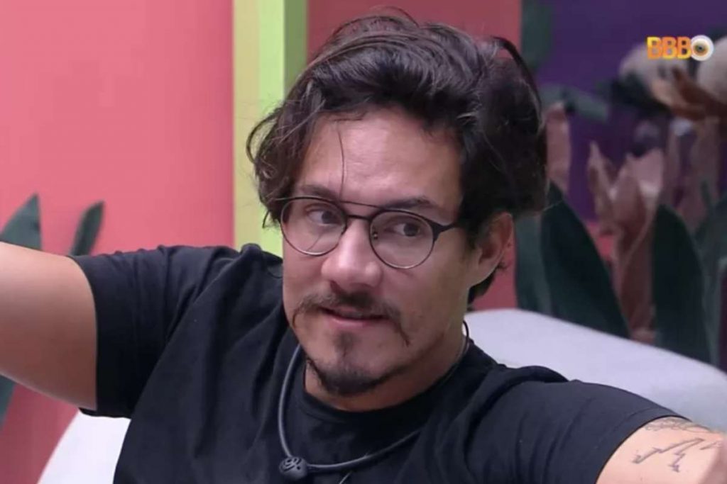 BBB22: Eliezer é picado por formiga no pênis