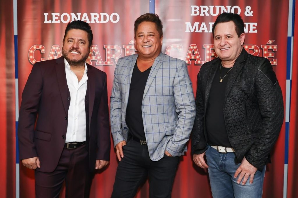 show bruno e marrone junto com leonardo