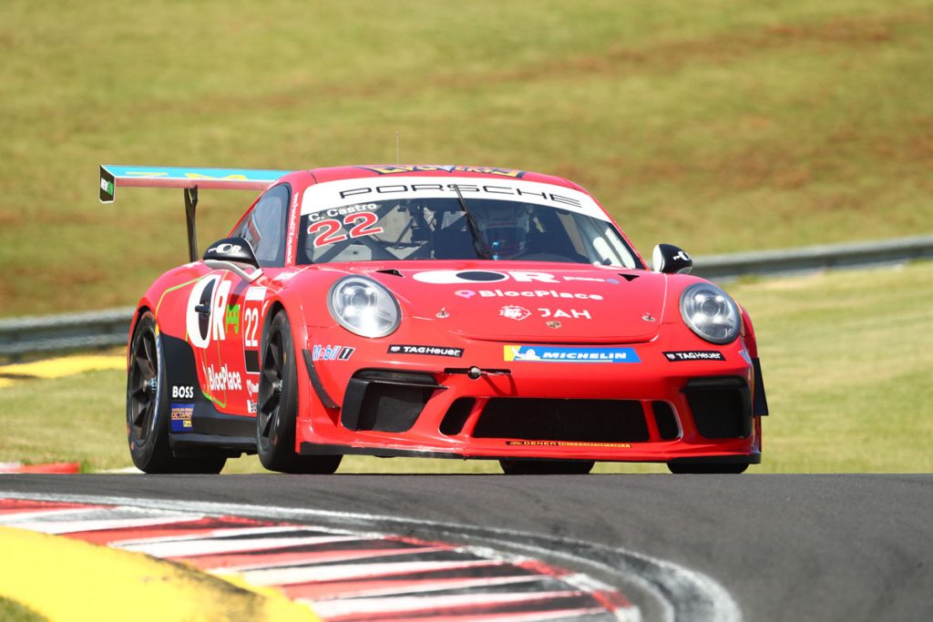 Caio Castro durante competição automobilística