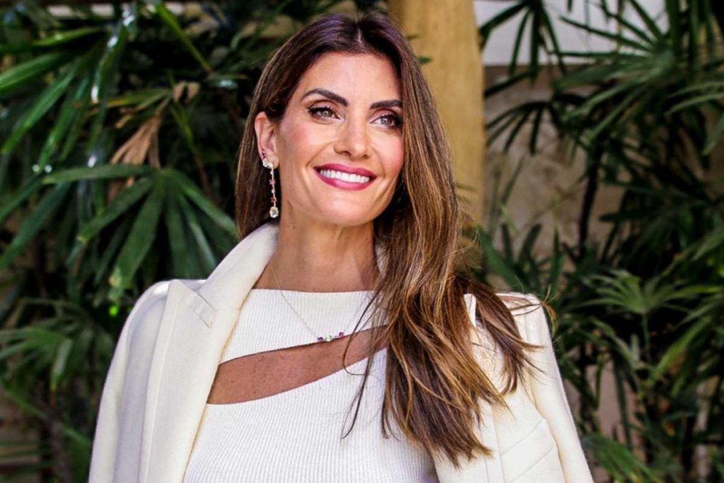 Isabella Fiorentino em almoço de lançamento de campanha de joias da Vivara