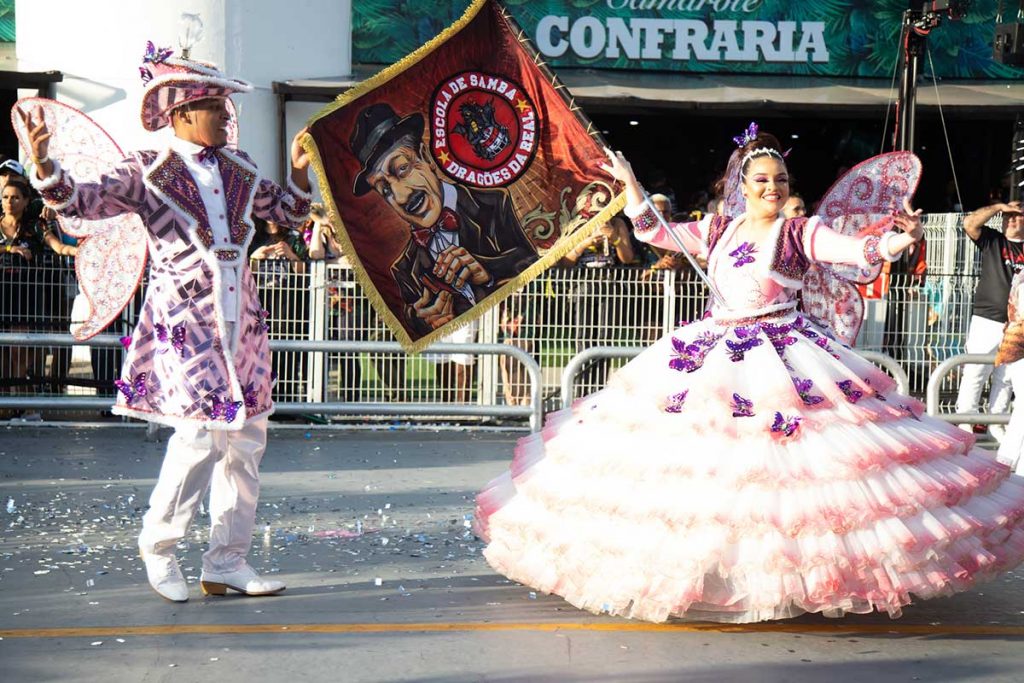 Mestre Sala e Porta Bandeira