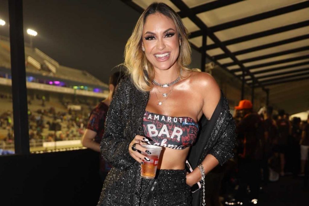 sarah andrade curtindo camarote bar brahma