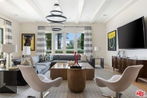 A mansão de Adele e Rick Paul em Beverly Hills