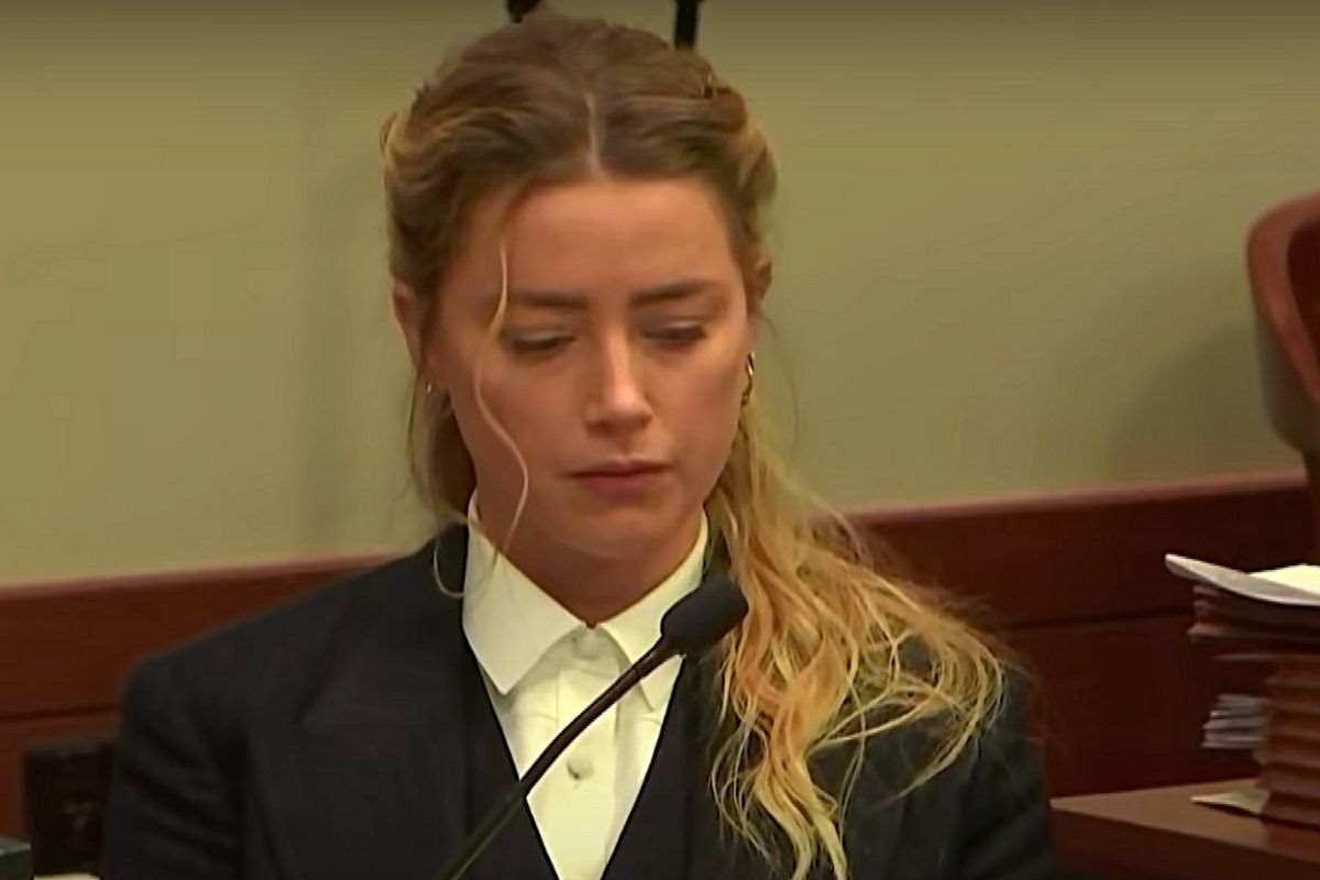 Amber Heard no tribunal