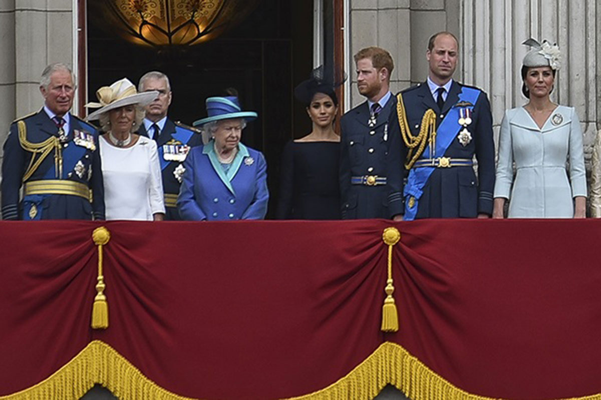 Família Real na sacada do Palácio