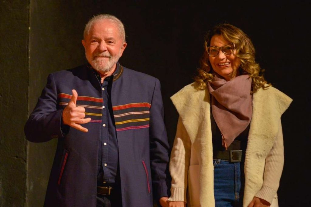 O ex-presidente Lula e sua esposa, Janja.