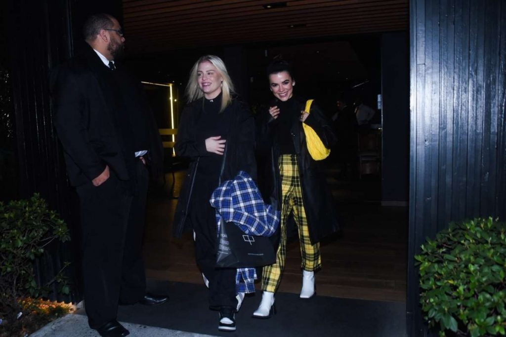 Luisa Sonza leva marmita após jantar com Manu Gavassi