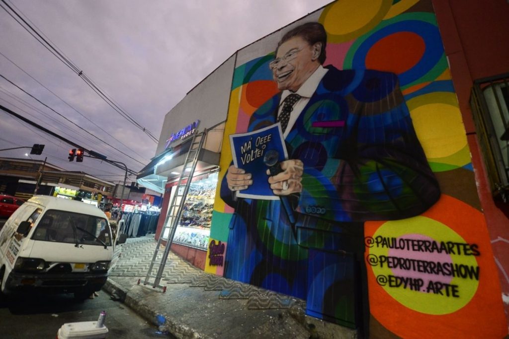 mural do silvio santos