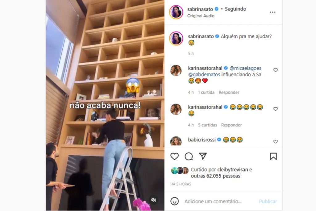 Sabrina Sato mostrando estante gigante em vídeo no Instagram
