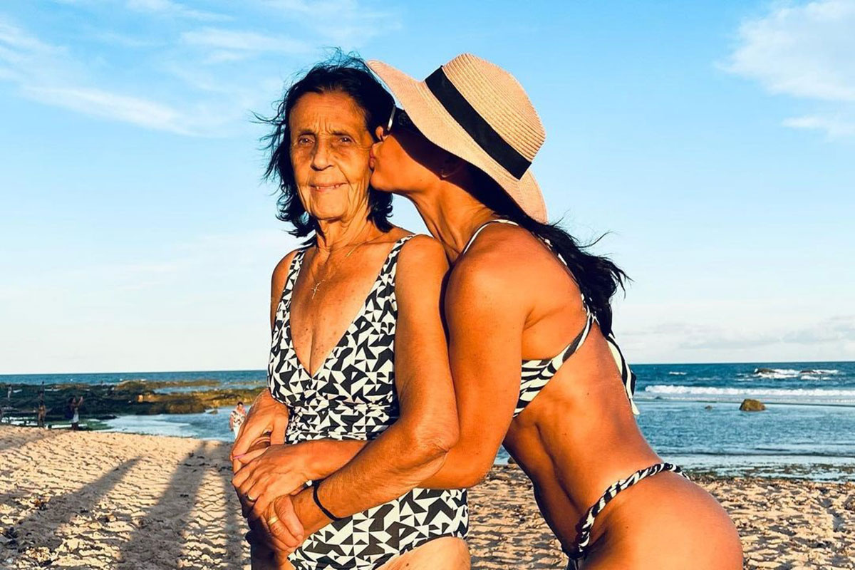 Scheila Carvalho com a mãe