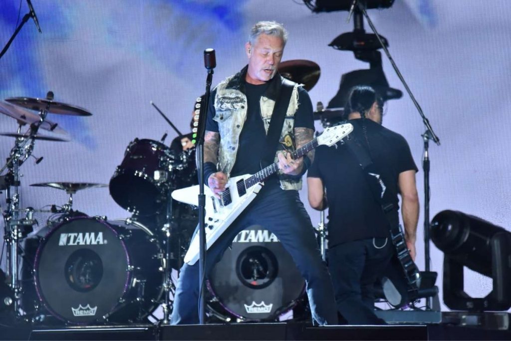 Metallica se apresenta no Estádio do Morumbi, em São Paulo