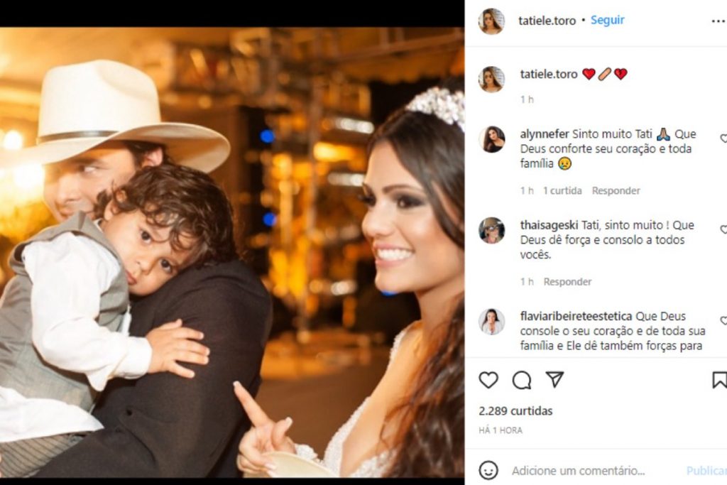 aleksandro e tatiele toro posando com filho noah no instagram