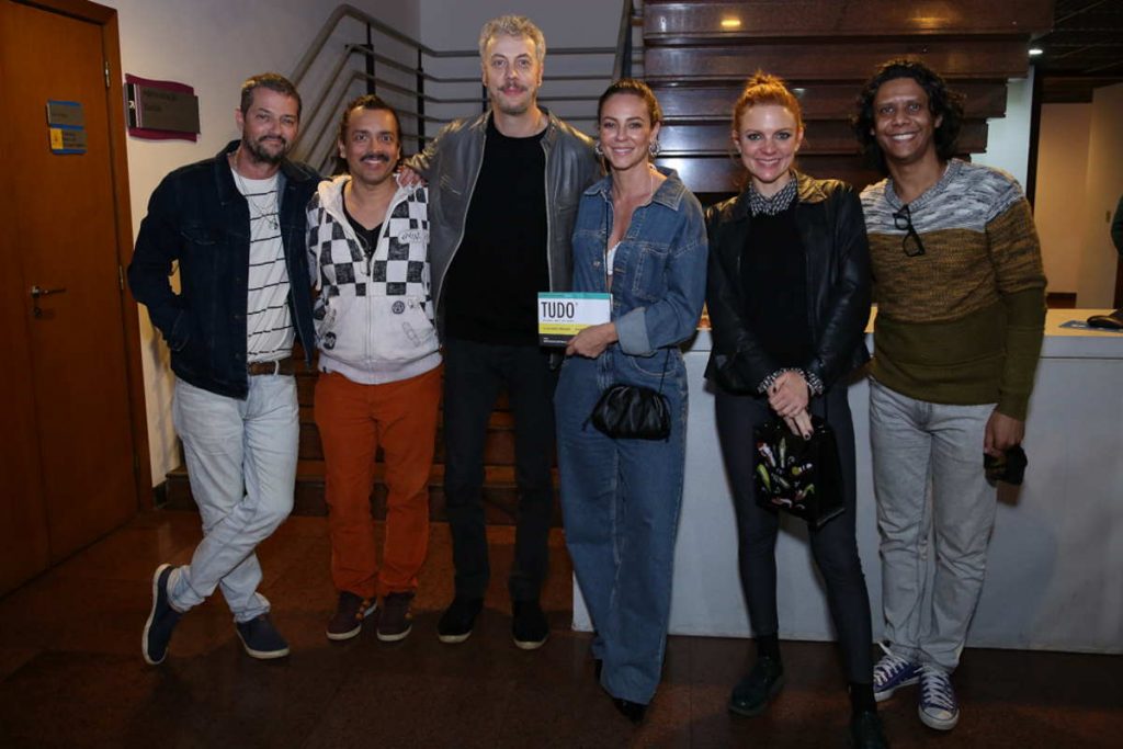 Famosos no teatro