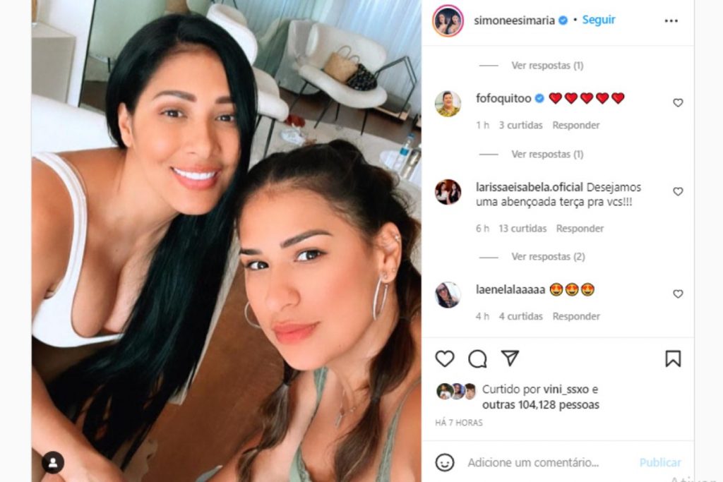 simone e simaria posando juntinhas no Instagram após polêmicas