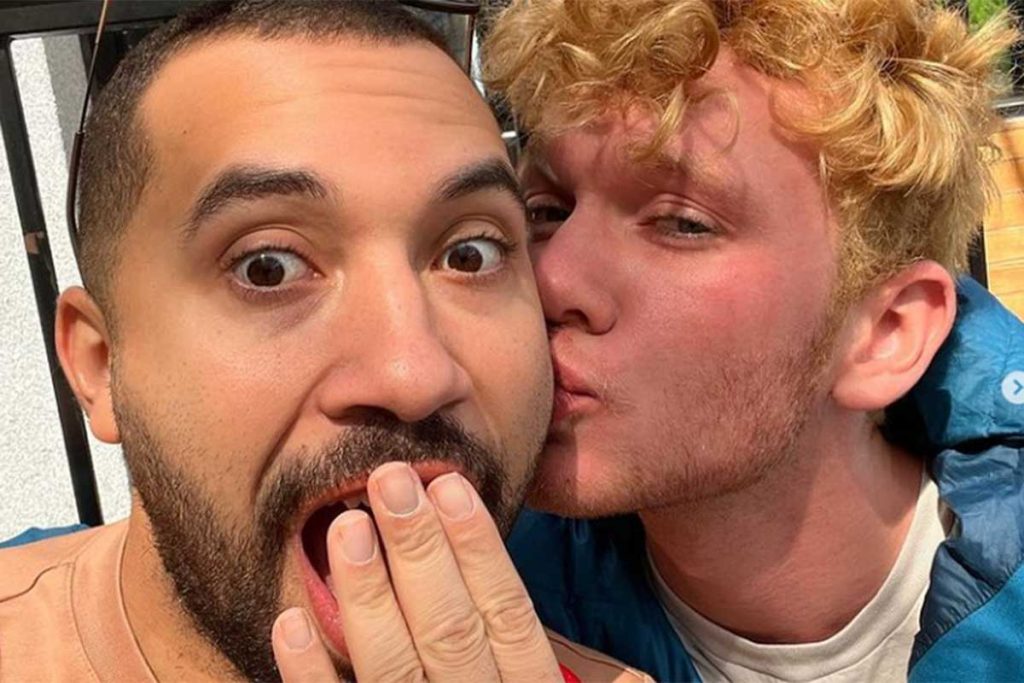 Gil do Vigor ganha beijo no rosto