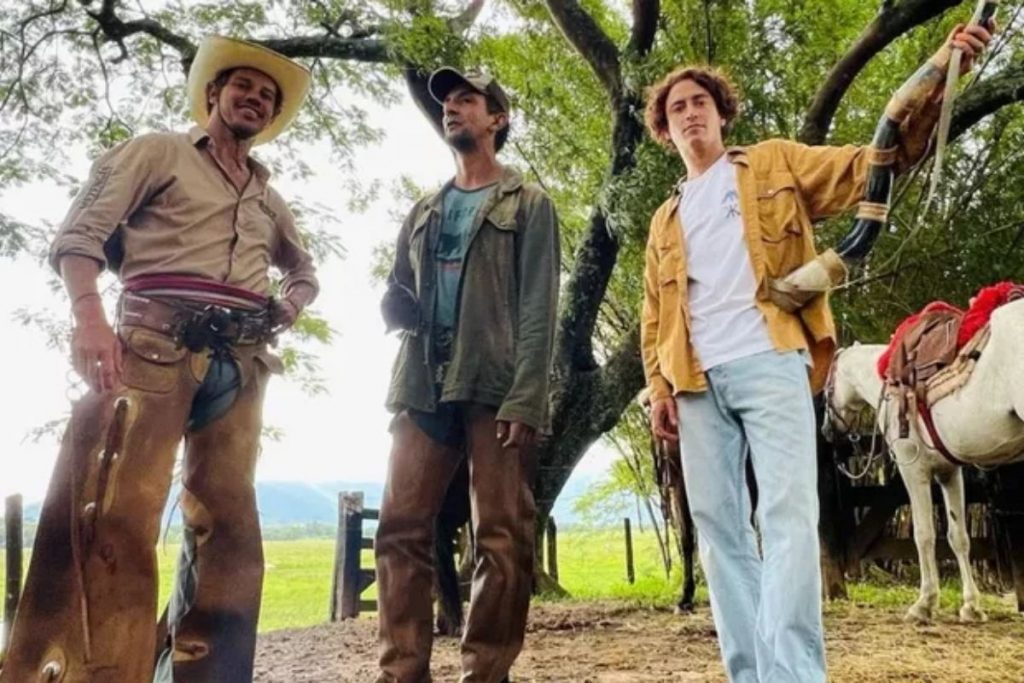 josé loreto, irandhir santos, jesuíta barbosa nos bastidores de pantanal